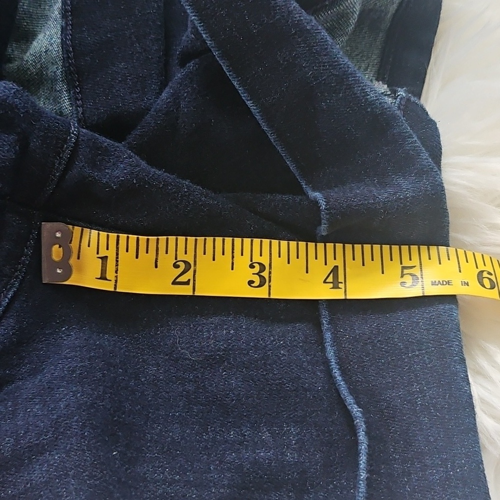Liverpool The Trouser Short Dark Blue Cuffed Jean Shorts with 5.5" Inseam - Picture 10 of 12